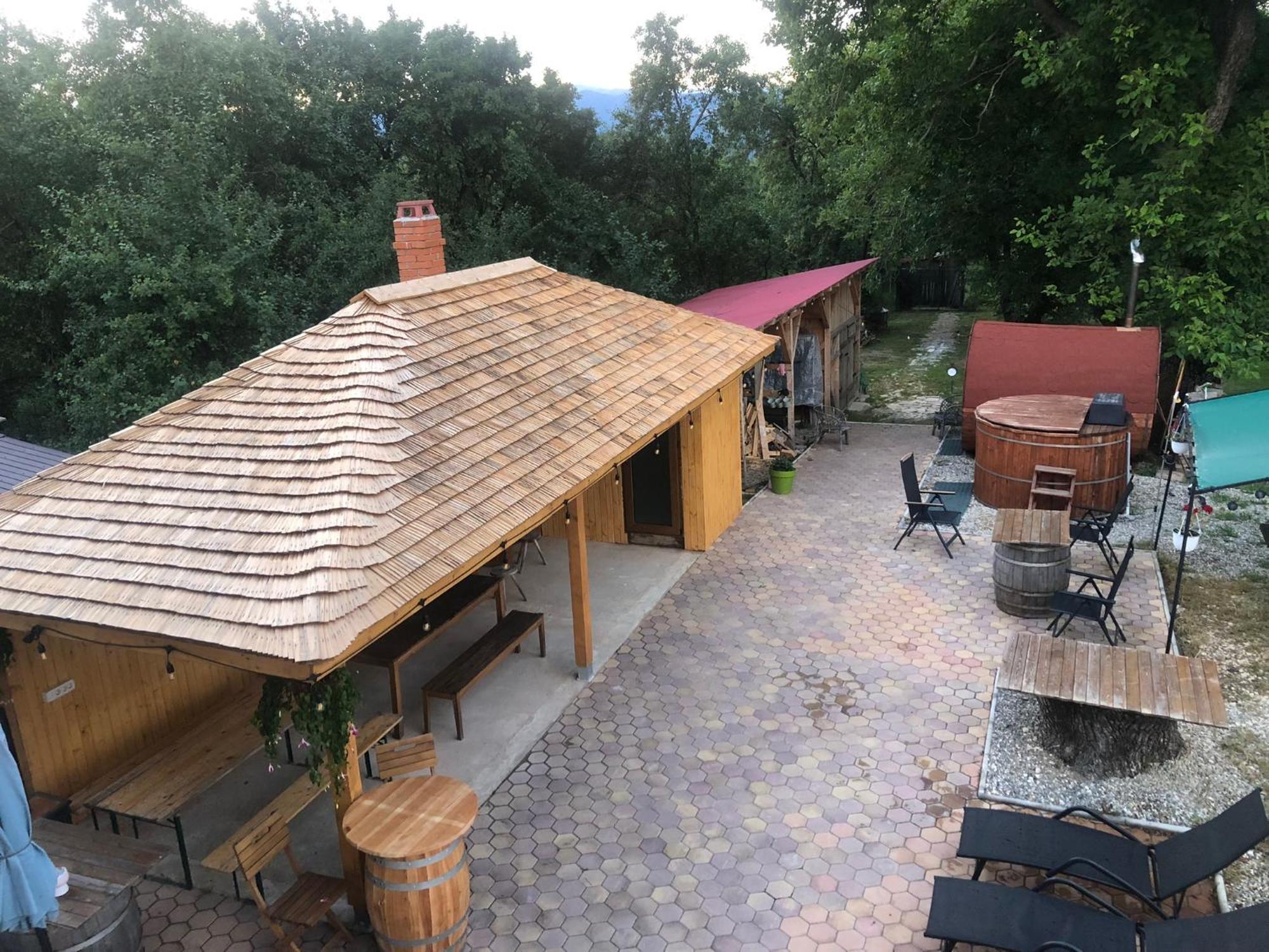 Pensiunea Cretisoara Câmpulung Buitenkant foto